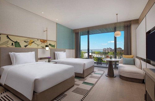 Deqing County Hotel | Holiday Inn Deqing Xinshi Ancient Town by IHG