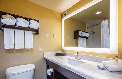 Castro Valley Hotel | Holiday Inn Express Castro Valley - East Bay by IHG