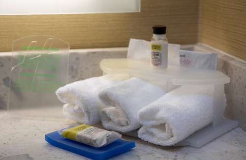 Castro Valley Hotel | Holiday Inn Express Castro Valley - East Bay by IHG