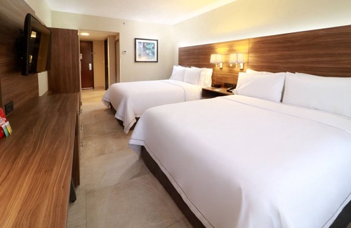 Tlaquepaque Hotel | Holiday Inn Express Guadalajara Aeropuerto by IHG