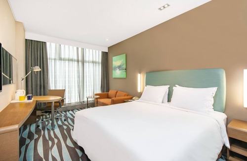 Xihu Hotel | Holiday Inn Express Hangzhou Huanglong, an IHG Hotel