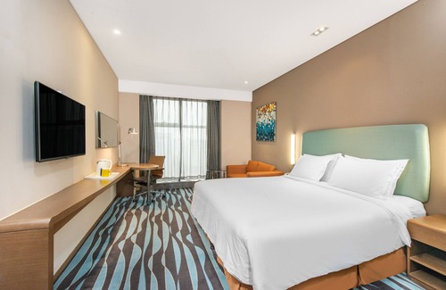 Xihu Hotel | Holiday Inn Express Hangzhou Huanglong, an IHG Hotel