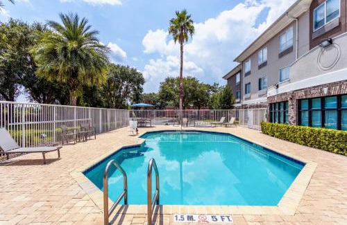 Northside Hotel | Holiday Inn Express Hotel & Suites Jacksonville-Blount Island by IHG
