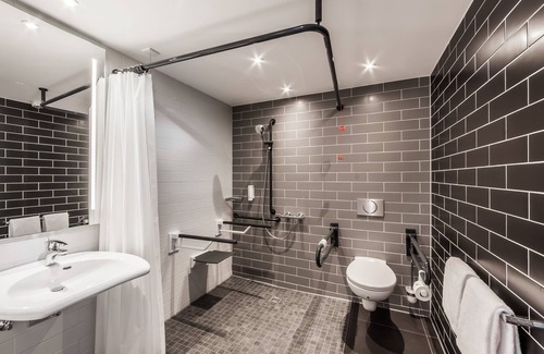 Schwabing-Freimann Hotel | Holiday Inn Express Munich North by IHG