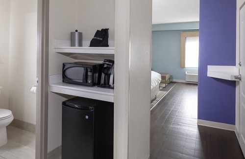 Myrtle Beach Hotel | Holiday Inn Express Myrtle Beach-Broadway at the Beach by IHG