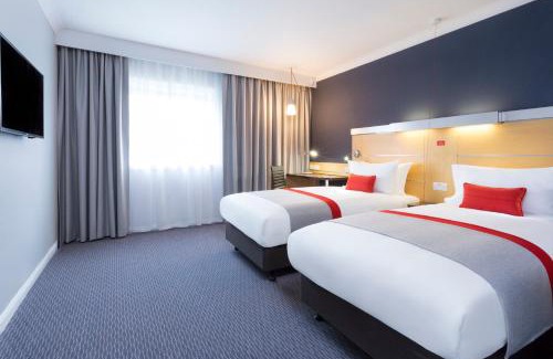 East Acton Hotel | Holiday Inn Express Park Royal by IHG