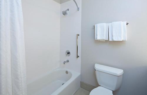 Magnesia Falls Cove Complejo | Holiday Inn Express & Suites Rancho Mirage - Palm Spgs Area by IHG