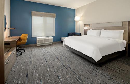 Palm Desert Hotel | Holiday Inn Express & Suites Palm Desert - Millennium by IHG