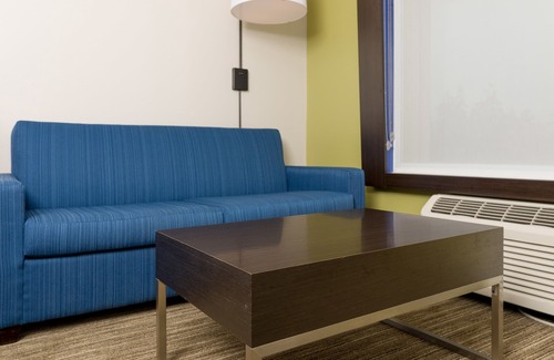 Hood River Hotel | Holiday Inn Express & Suites Hood River by IHG