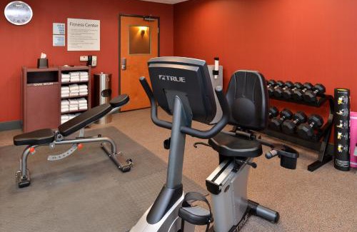 Ironton Hotel | Holiday Inn Express & Suites Ironton by IHG