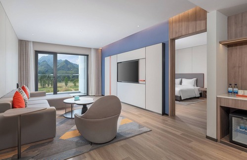 Xi'an Hotel | Holiday Inn Express Xi An Caotang Technology Park by IHG