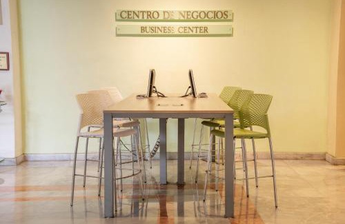 Zona Expo Hotel | Holiday Inn Guadalajara Expo Plaza del Sol by IHG
