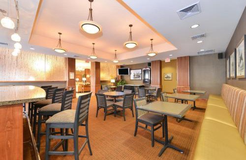 Laramie Hotel | Holiday Inn Laramie by IHG