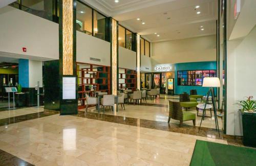 Algarrobos Complejo | Holiday Inn Mayaguez & Tropical Casino by IHG