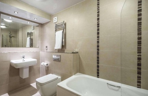 East Boldon Hotel | Holiday Inn Newcastle South by IHG