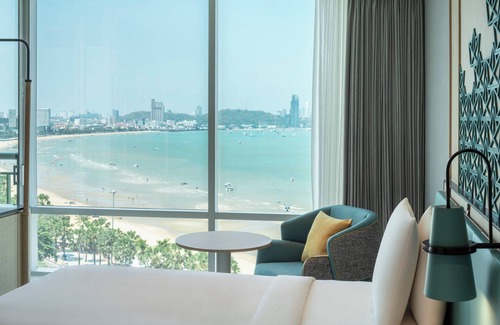 Pattaya Bay Hotel | Holiday Inn Pattaya by IHG