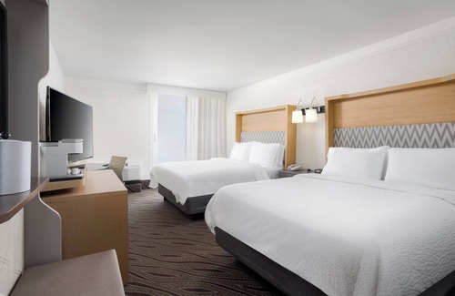 Surfside Beach Complejo | Holiday Inn Resort Oceanfront at Surfside Beach by IHG