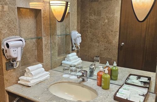 Malvar Hotel | Holiday Inn & Suites Batangas Limapark by IHG