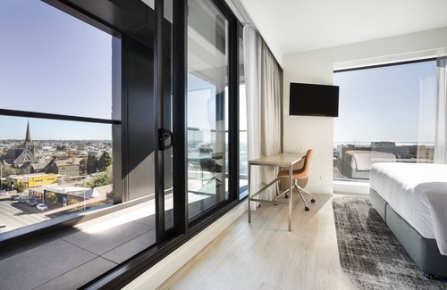 Geelong Hotel | Holiday Inn & Suites Geelong by IHG