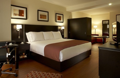 Lachine Hotel | Holiday Inn Hotel & Suites Montreal Airport by IHG