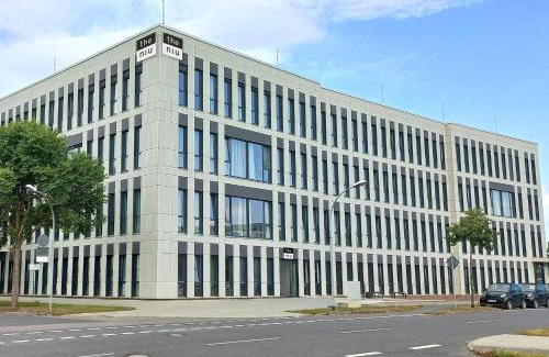 Schoenefeld Hotel | Holiday Inn - the niu, Pax Berlin Airport by IHG