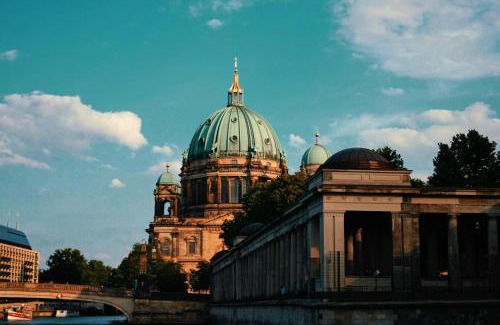 Schoenefeld Hotel | Holiday Inn - the niu, Pax Berlin Airport by IHG
