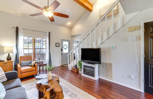 Eureka Springs Casa | Holiday Island Escape with Panoramic Lake Views