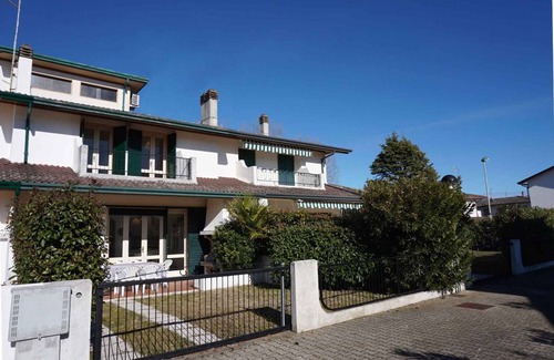 Porto Santa Margherita Casa | Casa vacacional en un complejo vacacional con piscina