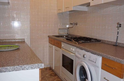 Porto Santa Margherita Apartamento | Apartamento vacacional en una pequeña residencia con piscina cerca del mar y en la zona peatonal