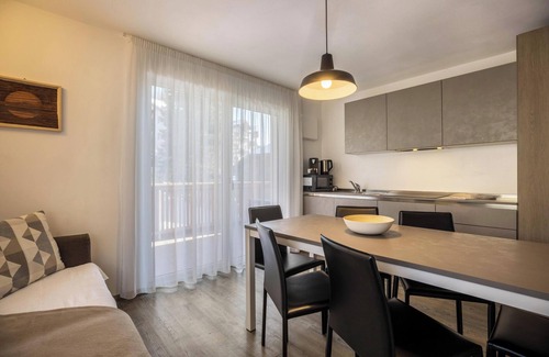 Mareo Apartamento | Apartamento vacacional "Sis Residenz Bun Sté" con vistas a la montaña, jacuzzi y sauna