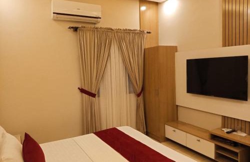 Gulshan-e-Iqbal Casa | Holiday One Sunrise hotel