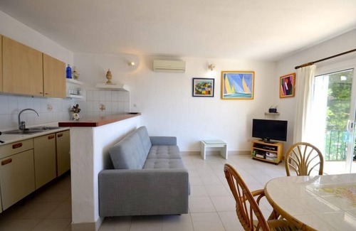 Aiguablava Apartamento | Alquiler apartamento con piscina en Begur, Sa Tuna