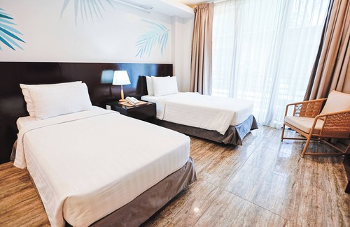 Port Barton Complejo | Holiday Suites Port Barton