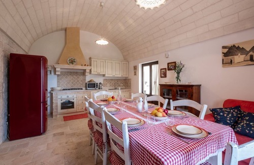 Castellana Grotte Villa | alquiler vacaciones gran chalet italia, bari, puglia, apulia, trulli, piscina, wifi, villa italiana a largo plazo a largo plazo