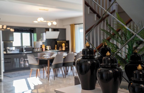 Faralya Villa | Holiday villa for 8people with 4 bedrooms, heated indoor pool, sauna and jacuzzi