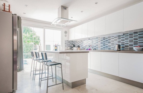 Urbanizacion Costabella Villa | Holiday villa in Marbella