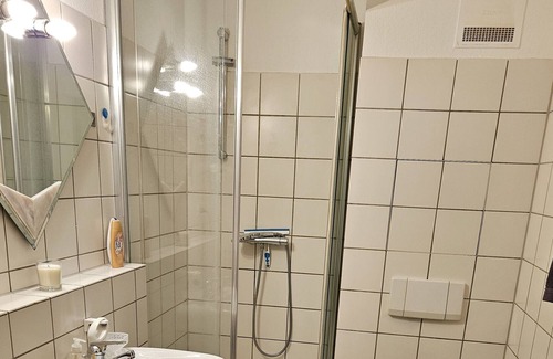 Gross Buchholz Apartamento | Holidayb Apartment "Luckys Home" with Balcony & Wi-Fi