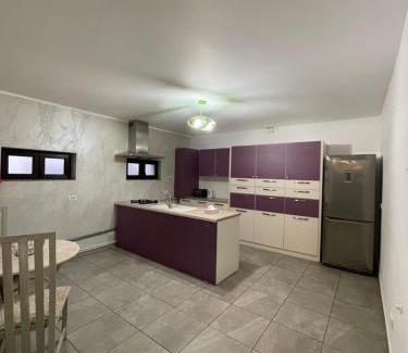 Radauti Apartamento | Holidays Home 4 You