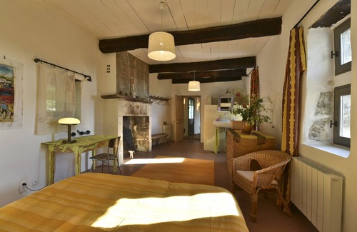 Barjac Cama Y Desayuno | Vacaciones en el sur de Ardeche en una hermosa casa de piedra antigua