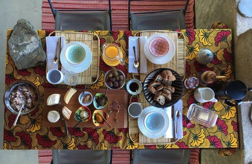 Barjac Cama Y Desayuno | Vacaciones en el sur de Ardeche en una hermosa casa de piedra antigua