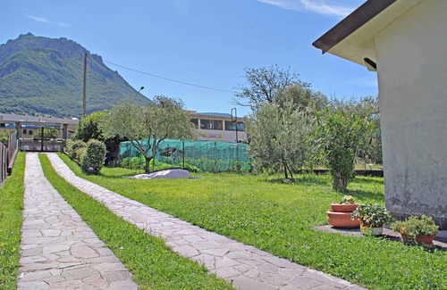Mandello del Lario Apartamento | - Vacaciones en el Lago de Como - B & B del Lario -