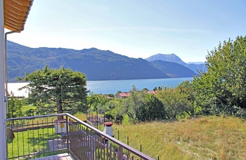 Mandello del Lario Apartamento | - Vacaciones en el Lago de Como - B & B del Lario -
