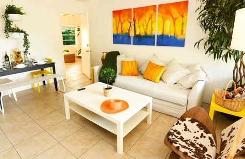 Poinciana Park Apartamento | Holidays Sale | 20-40% discounts | Beach 6min | Downtown 4min