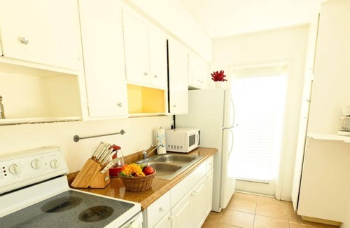 Poinciana Park Apartamento | Holidays Sale | 20-40% discounts | Beach 6min | Downtown 4min