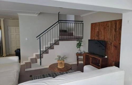 Trawal Casa | Holihome
