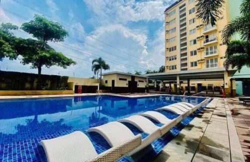 Binan City Apartamento | Holland Park Condominium