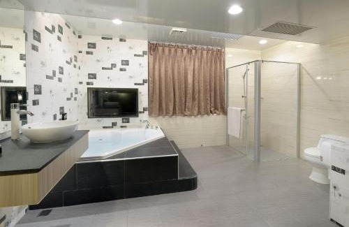 Anping Hotel | Holland Village Motel
