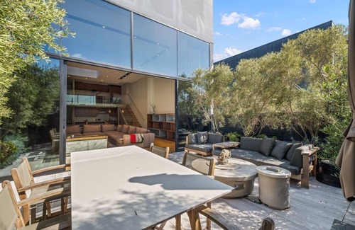 Ocean Park Casa | Hollister House l Urban Living w/Rooftop Terrace, Spa & Ocean Views