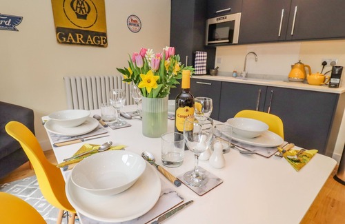 Clifford Chambers Cabaña | Holly Cottage