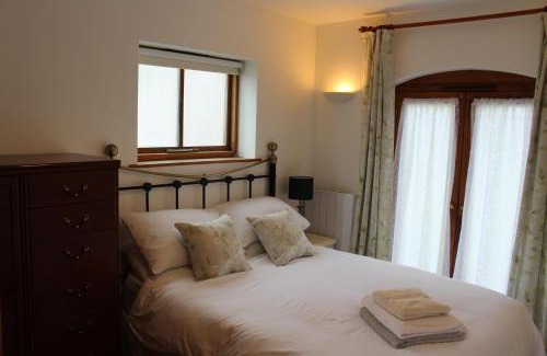 Ravenshead Casa | Holly Lodge Country Guest House